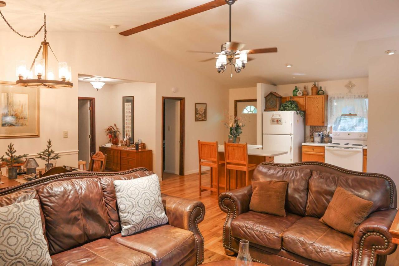 Cozy Whittier Home With Fire Pits Less Than 15 Mi To Hiking! Buitenkant foto